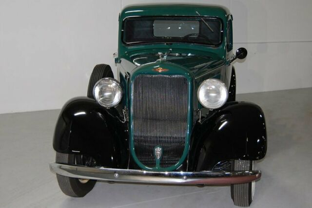Dodge 1/2-Ton Pickup 1936 image number 2