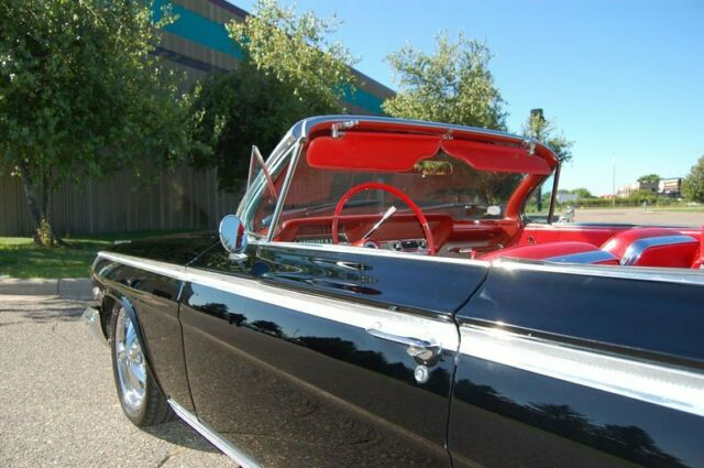 Chevrolet Impala 1962 image number 14