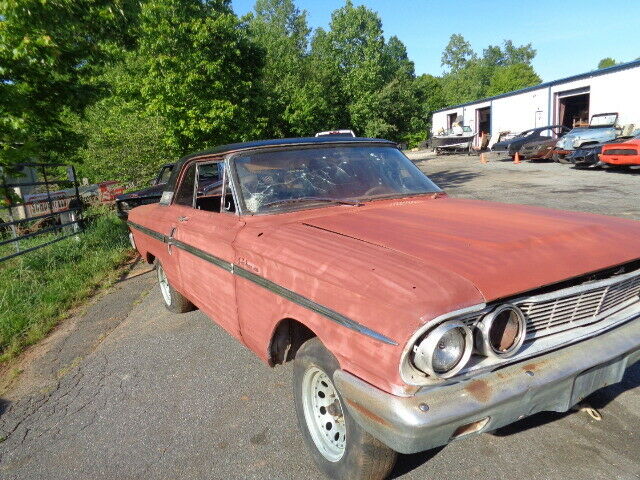 Ford Fairlane 1964 image number 10