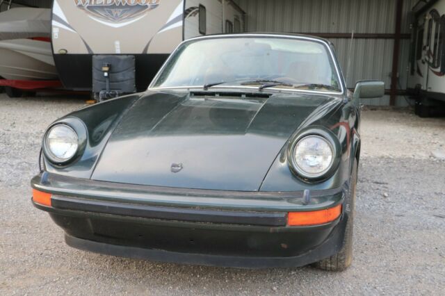 Porsche 911 1976 image number 2