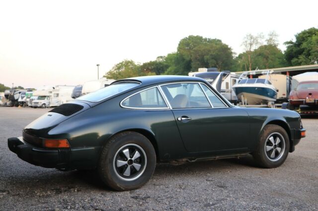 Porsche 911 1976 image number 6