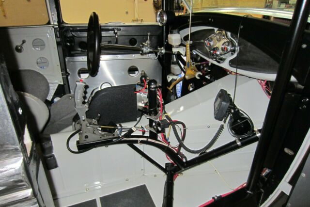 Ford Model A 1930 image number 7