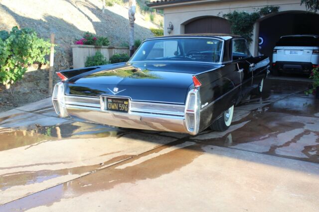 Cadillac DeVille 1964 image number 2