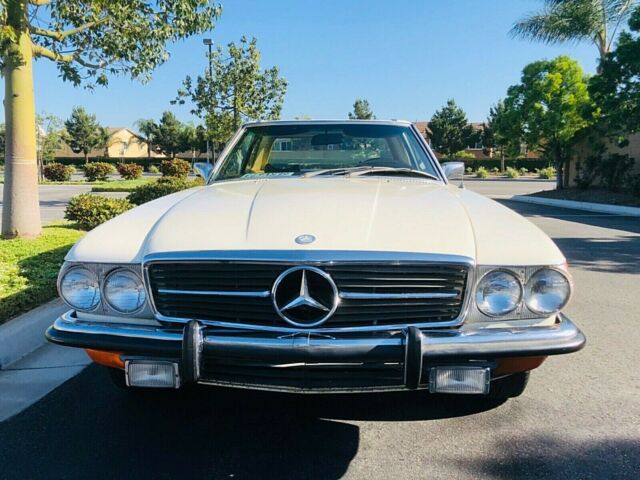 Mercedes-Benz SL-Class 1972 image number 35