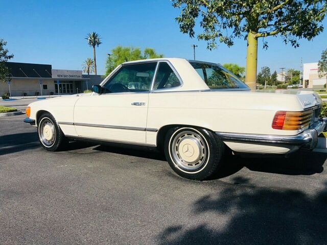 Mercedes-Benz SL-Class 1972 image number 37