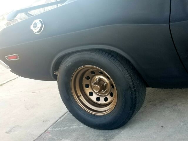 Dodge Challenger 1971 image number 17