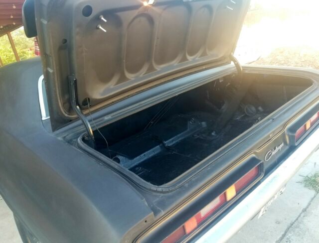 Dodge Challenger 1971 image number 31