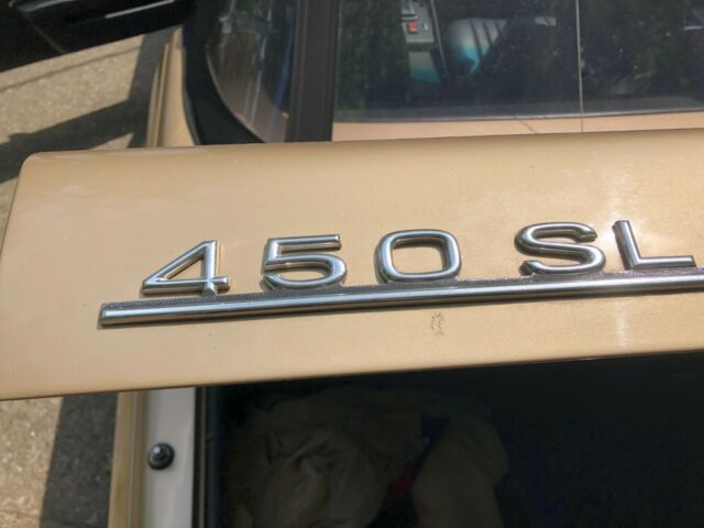 Mercedes-Benz SL-Class 1976 image number 13