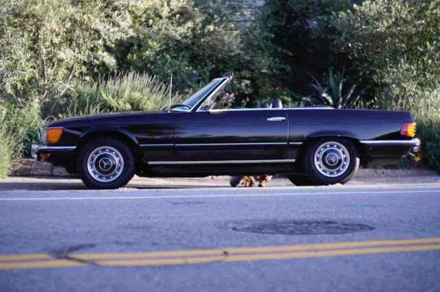 Mercedes-Benz 450SL 1973 image number 2