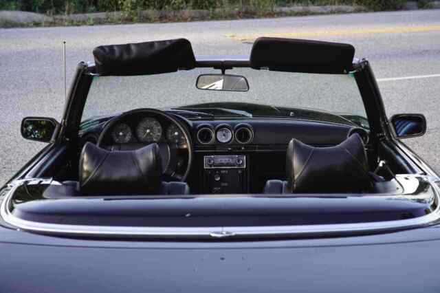 Mercedes-Benz 450SL 1973 image number 35