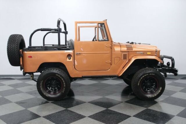 Toyota FJ Cruiser 1971 image number 15