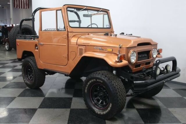 Toyota FJ Cruiser 1971 image number 17