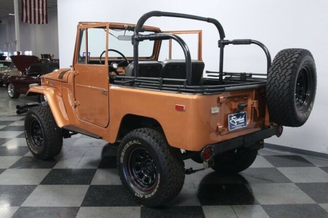 Toyota FJ Cruiser 1971 image number 33