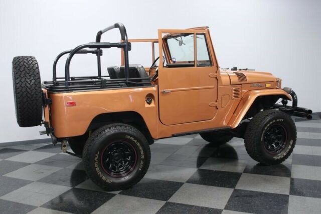 Toyota FJ Cruiser 1971 image number 38