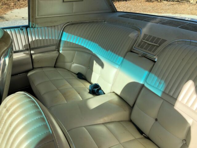 Ford Thunderbird 1966 image number 0