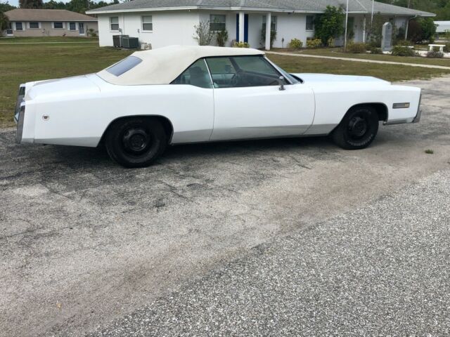 Cadillac Eldorado 1975 image number 32