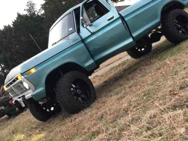 Ford F150 1977 image number 18