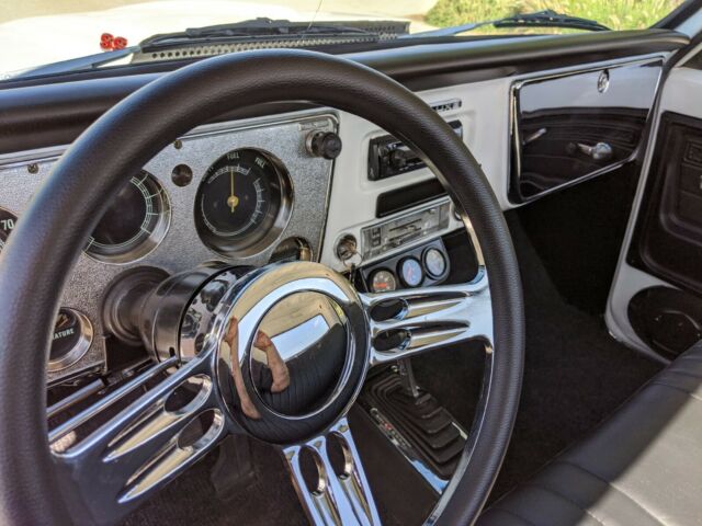 Chevrolet C-10 1967 image number 15