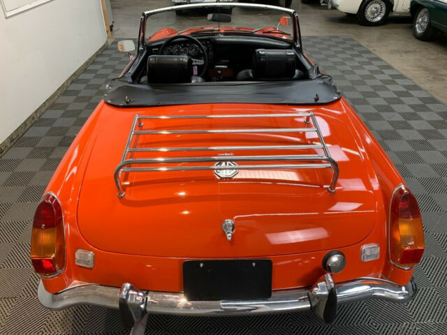 MG MGB 1971 image number 6