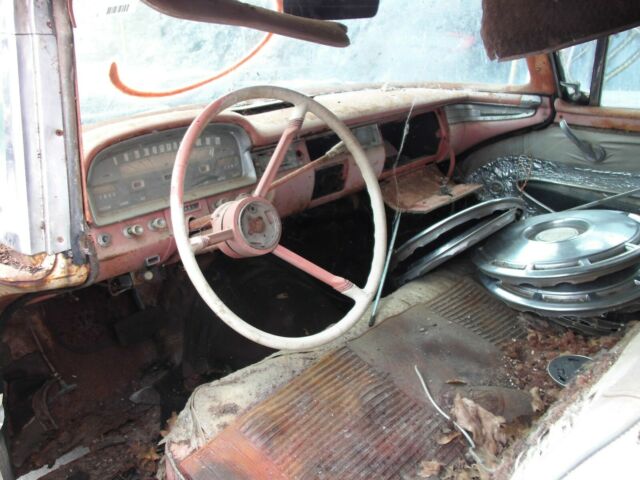 Ford Fairlane 1959 image number 32
