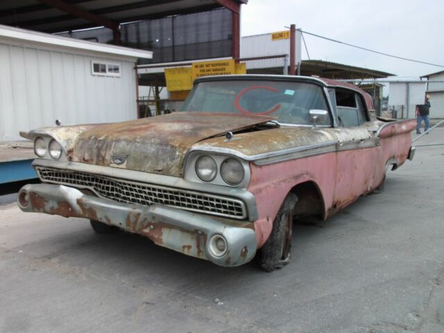 Ford Fairlane 1959 image number 4
