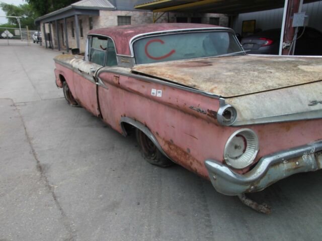 Ford Fairlane 1959 image number 42