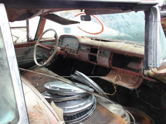 Ford Fairlane 1959 image number 5