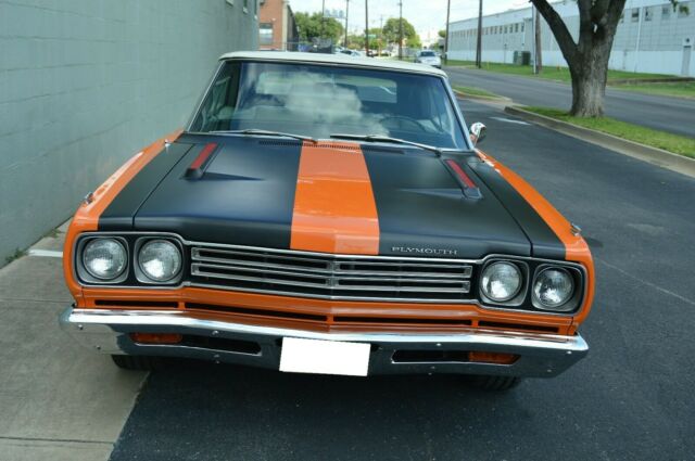 Plymouth Road Runner 1969 image number 9