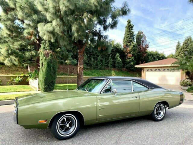 Dodge Charger 1970 image number 20