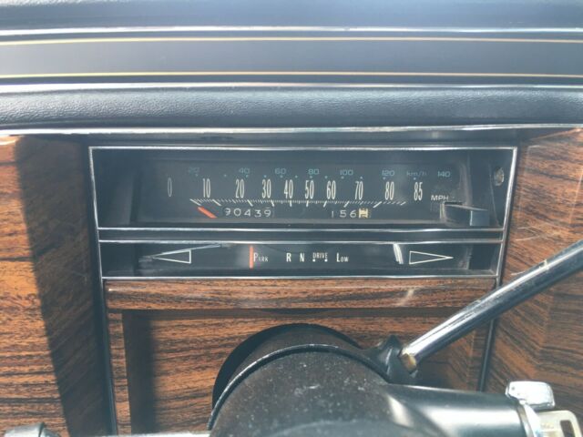 Cadillac Fleetwood 1978 image number 9
