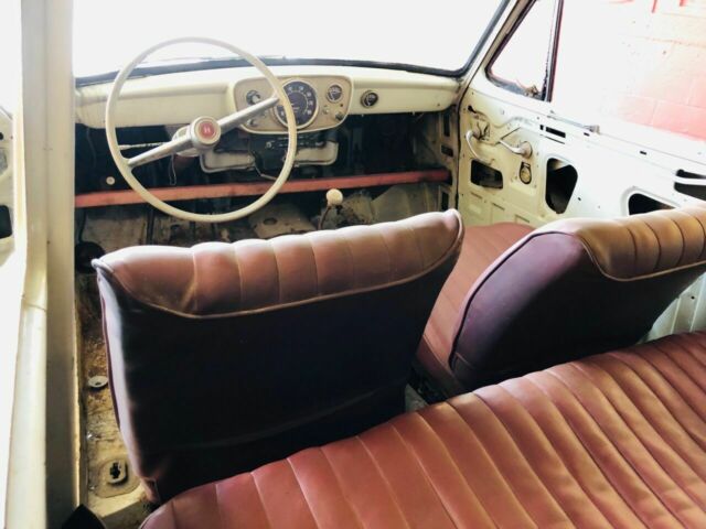 Hillman HUSKY 1963 image number 36