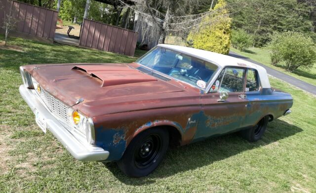 Plymouth Savoy 1963 image number 0