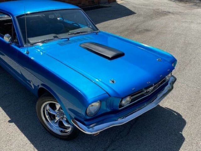 Ford Mustang 1965 image number 29