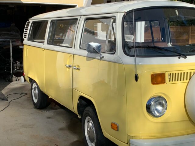 Volkswagen Bus/Vanagon 1973 image number 4