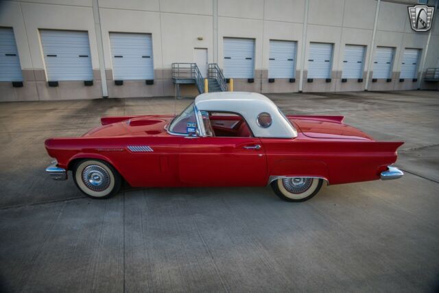 Ford Thunderbird 1957 image number 23