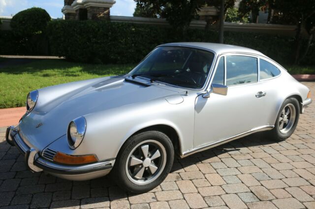 Porsche 911 1971 image number 25