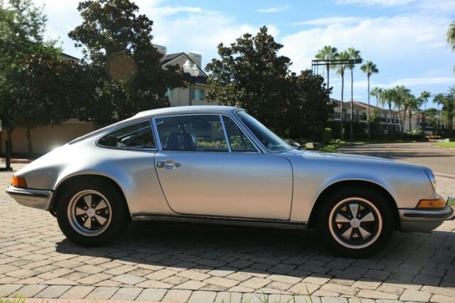 Porsche 911 1971 image number 31
