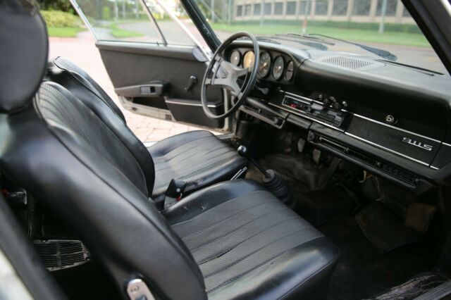 Porsche 911 1971 image number 34