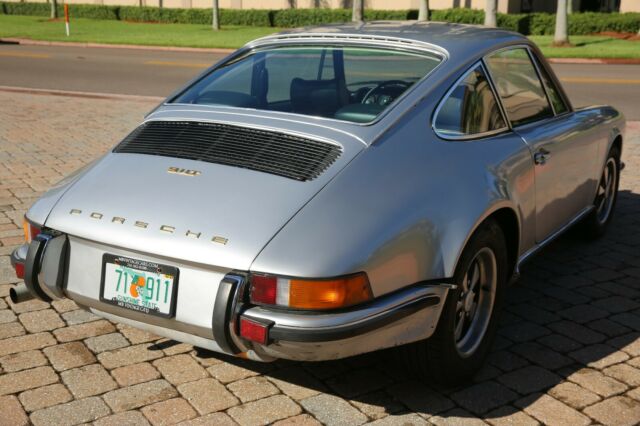 Porsche 911 1971 image number 6