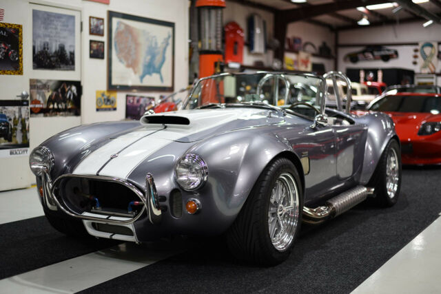 Shelby Cobra 1965 image number 25