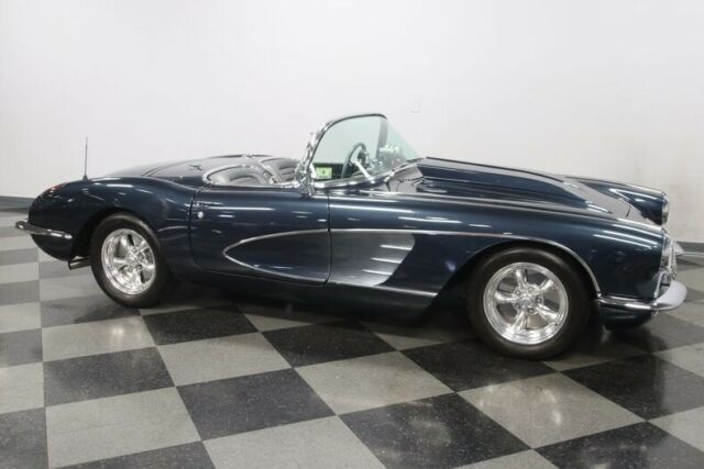 Chevrolet Corvette 1959 image number 40