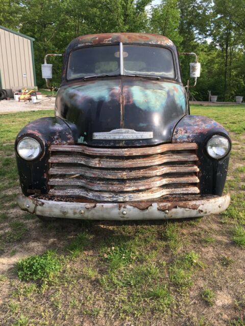 Chevrolet Suburban 1948 image number 1