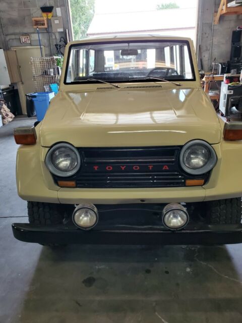 Toyota Land Cruiser 1969 image number 12