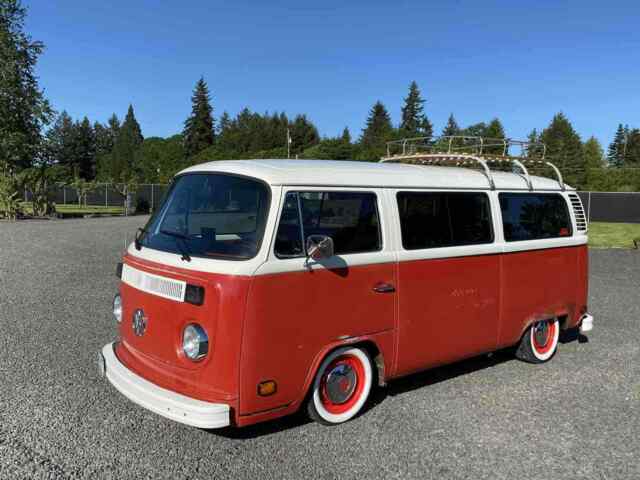 Volkswagen Vanagon 1976 image number 2