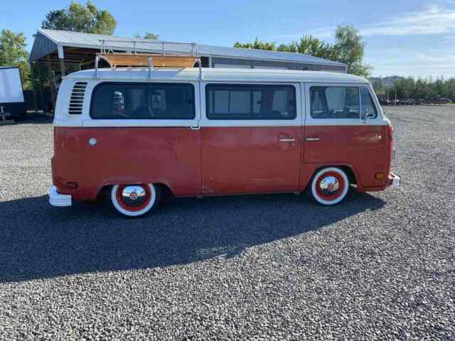Volkswagen Vanagon 1976 image number 28