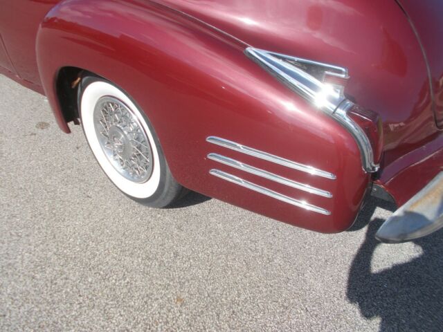 Cadillac Series 62 1941 image number 35