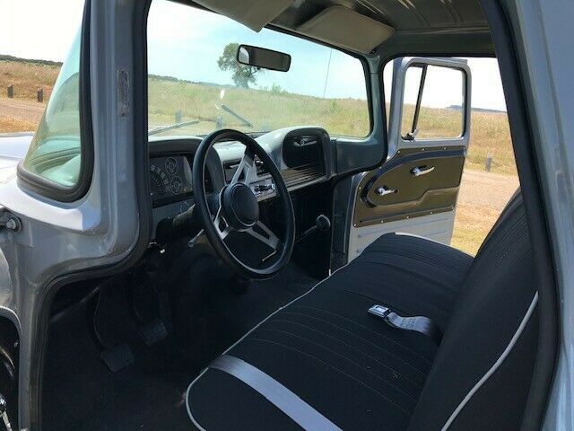Chevrolet C-10 1963 image number 28