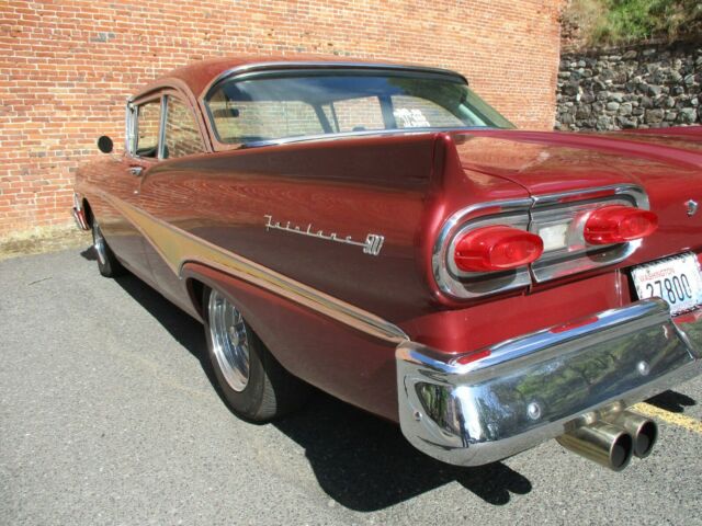 Ford Fairlane 1958 image number 32