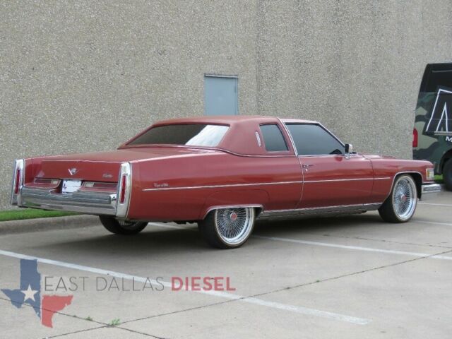 Cadillac DeVille 1976 image number 10