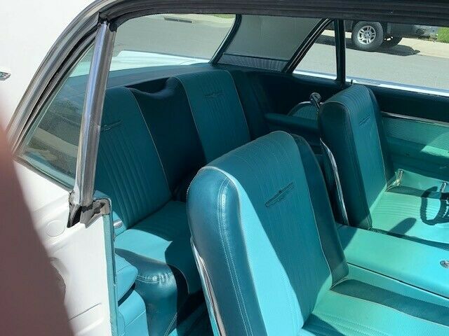 Ford Thunderbird 1963 image number 12
